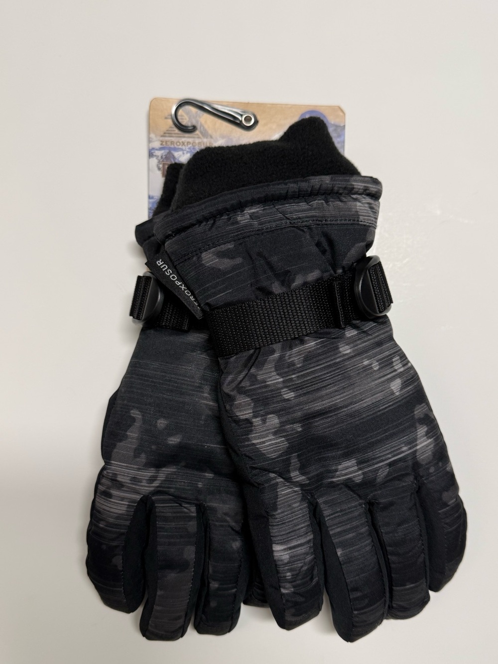ZeroXposur Men's Black Camo Insulated Gloves